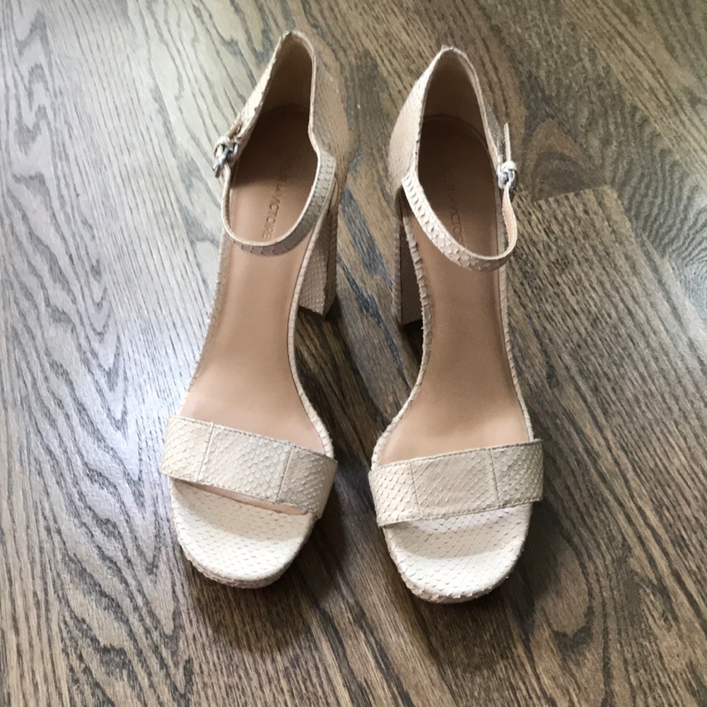 Pour la Victoire Yvette Snake Sandal Block Heels - Picture 3 of 8